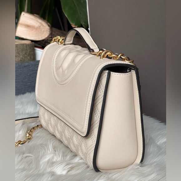 💰SOLD - 76997 - Tory Burch Fleming Convertible Shoulder Bag - Picture 5 of 16